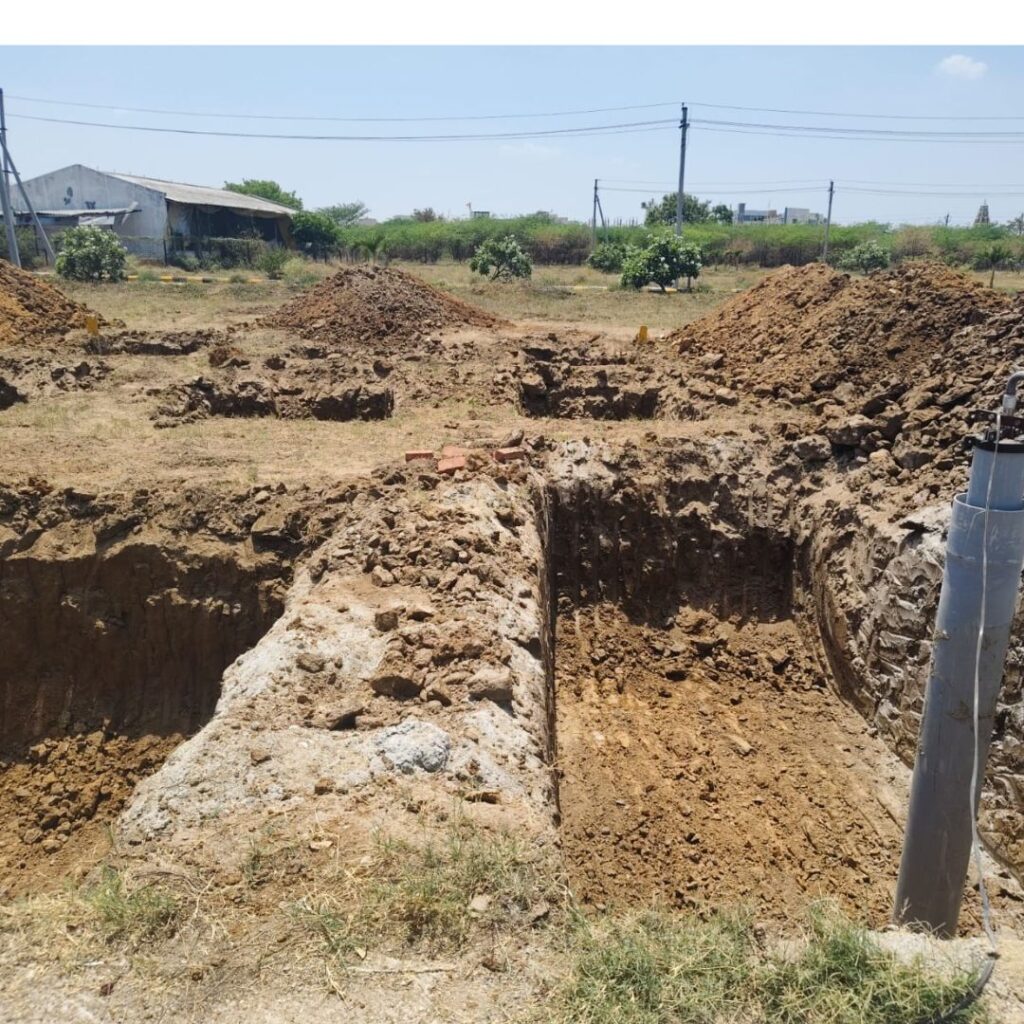 plots on mumbai highway